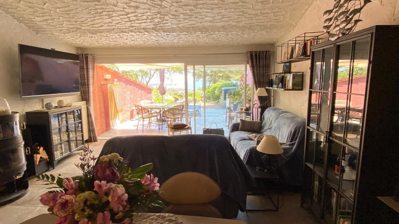 Bastidon Vue Mer Antheor-Cap-Roux Exterior foto